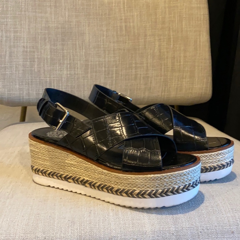 Platform sandals